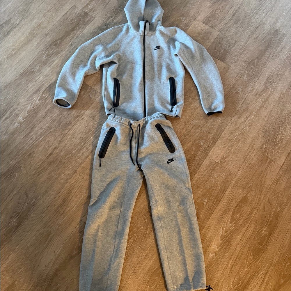 Nike tech Gray Hoodie and pants